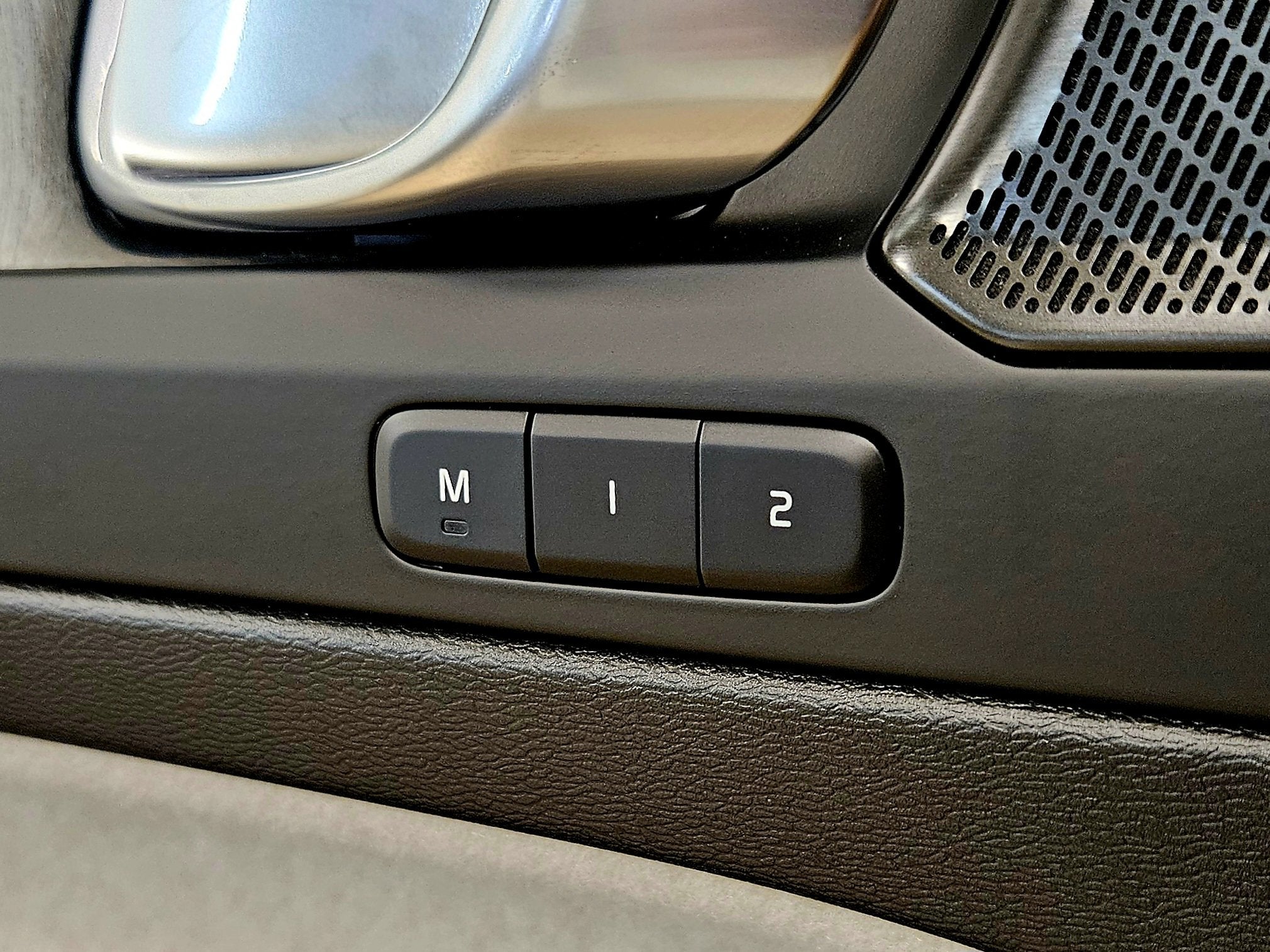 2026 Volvo XC40 Ultra