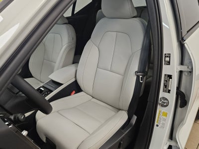 2026 Volvo XC40 Ultra