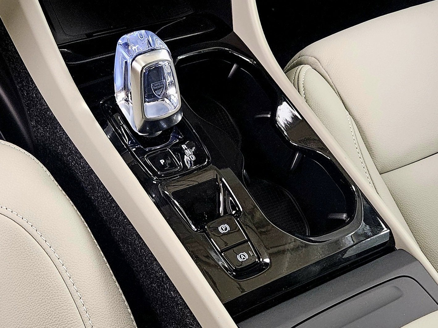 2026 Volvo XC40 Ultra