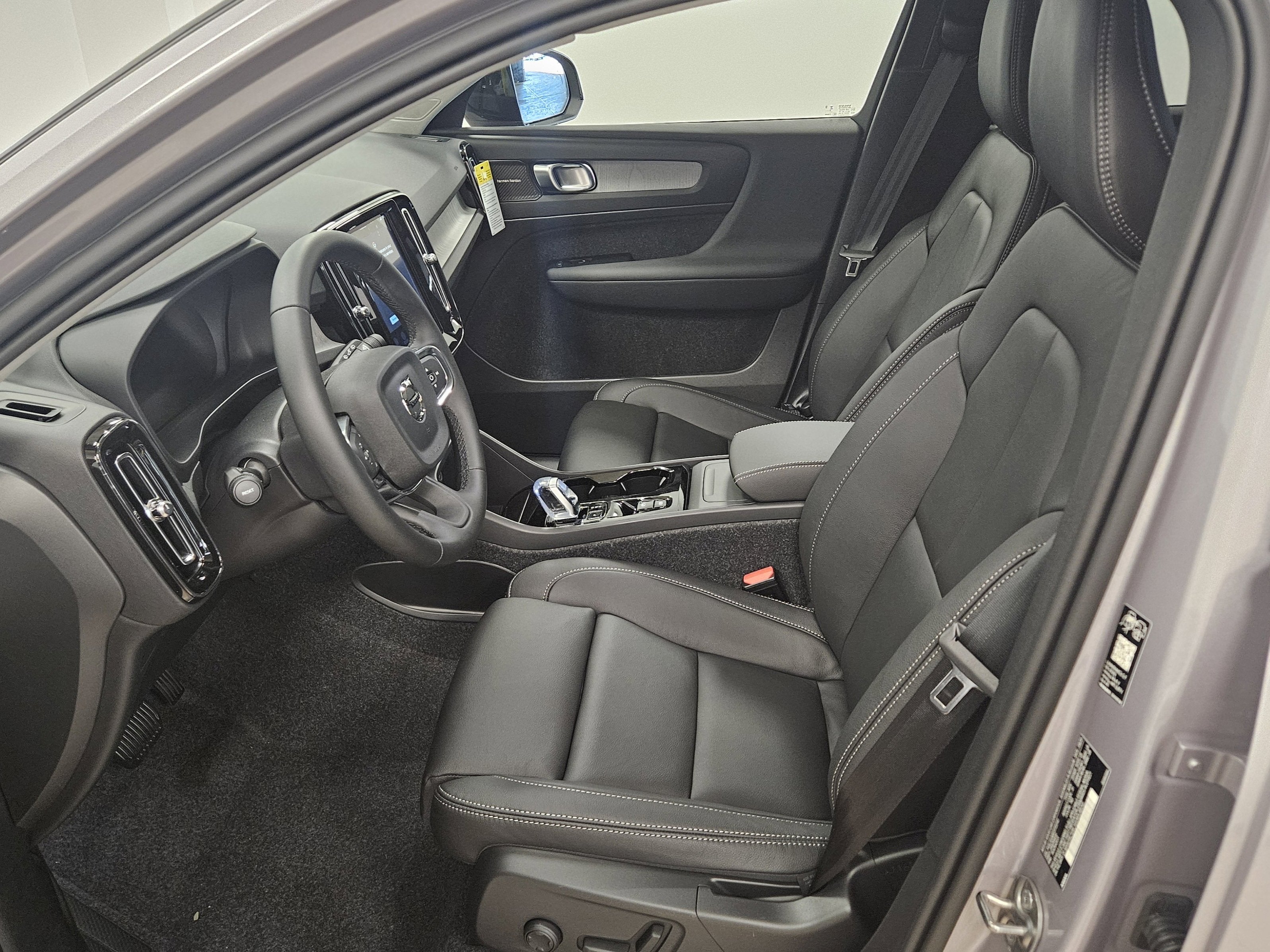 2026 Volvo XC40 Ultra