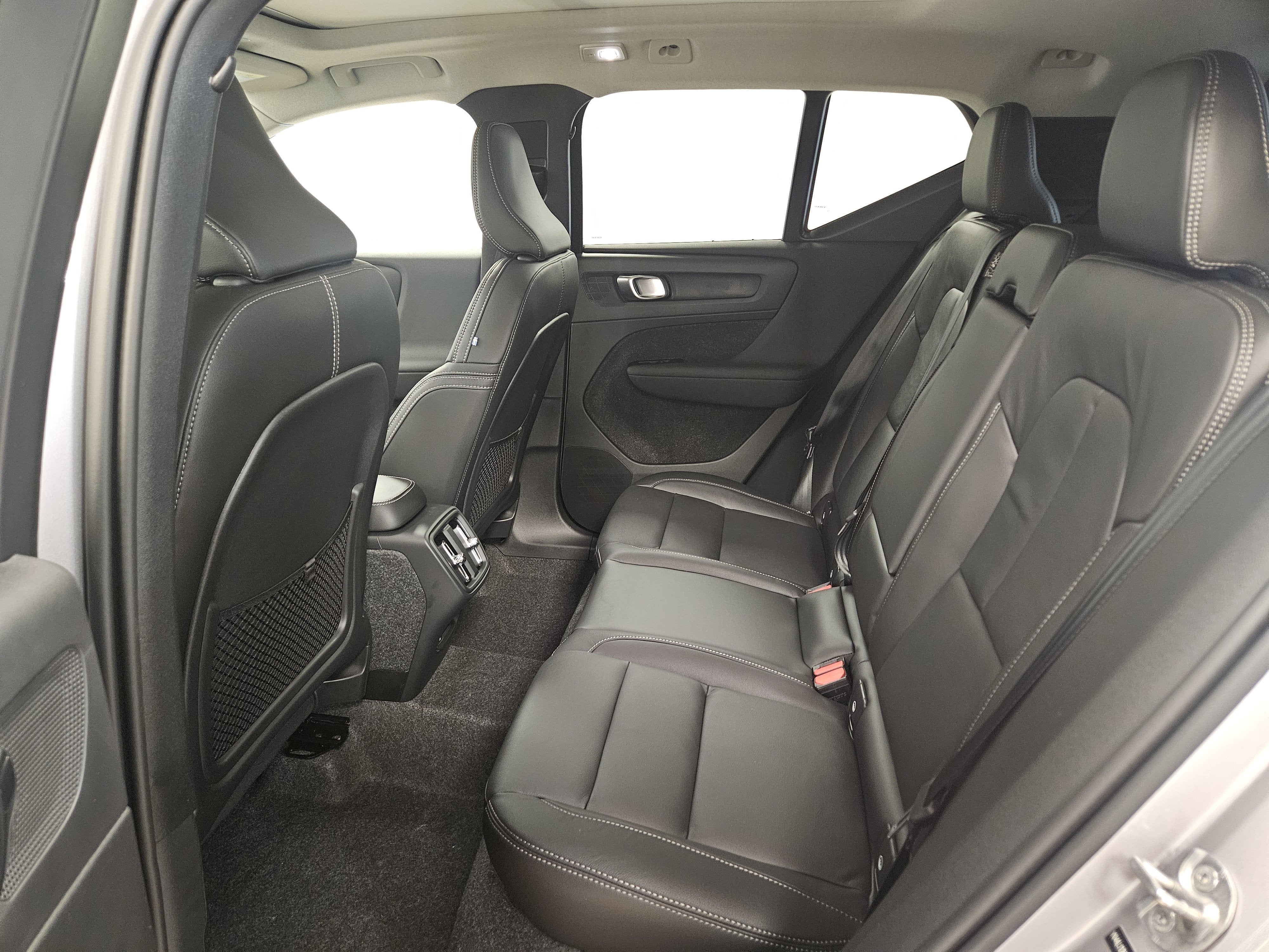 2026 Volvo XC40 Ultra