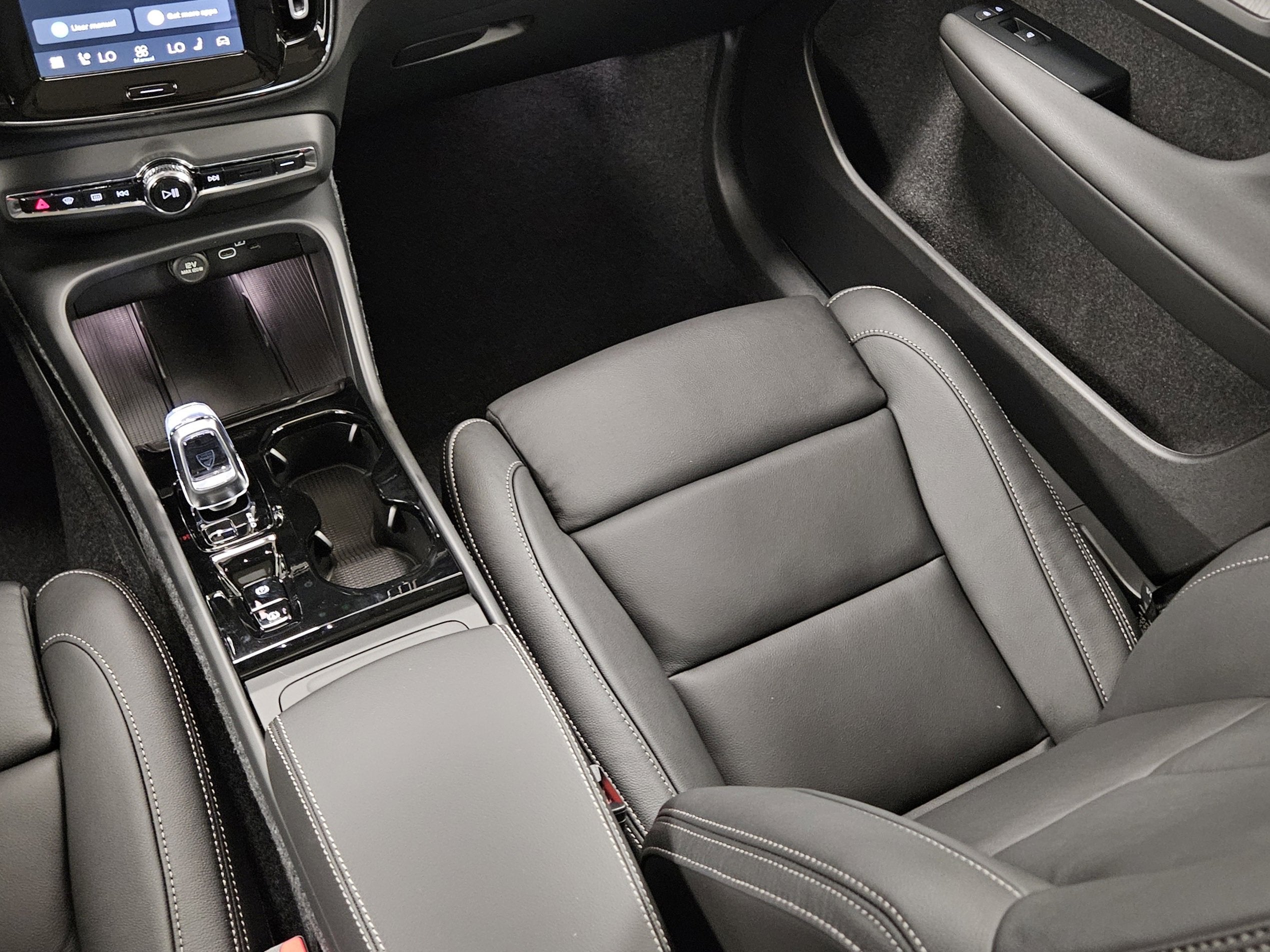 2026 Volvo XC40 Ultra