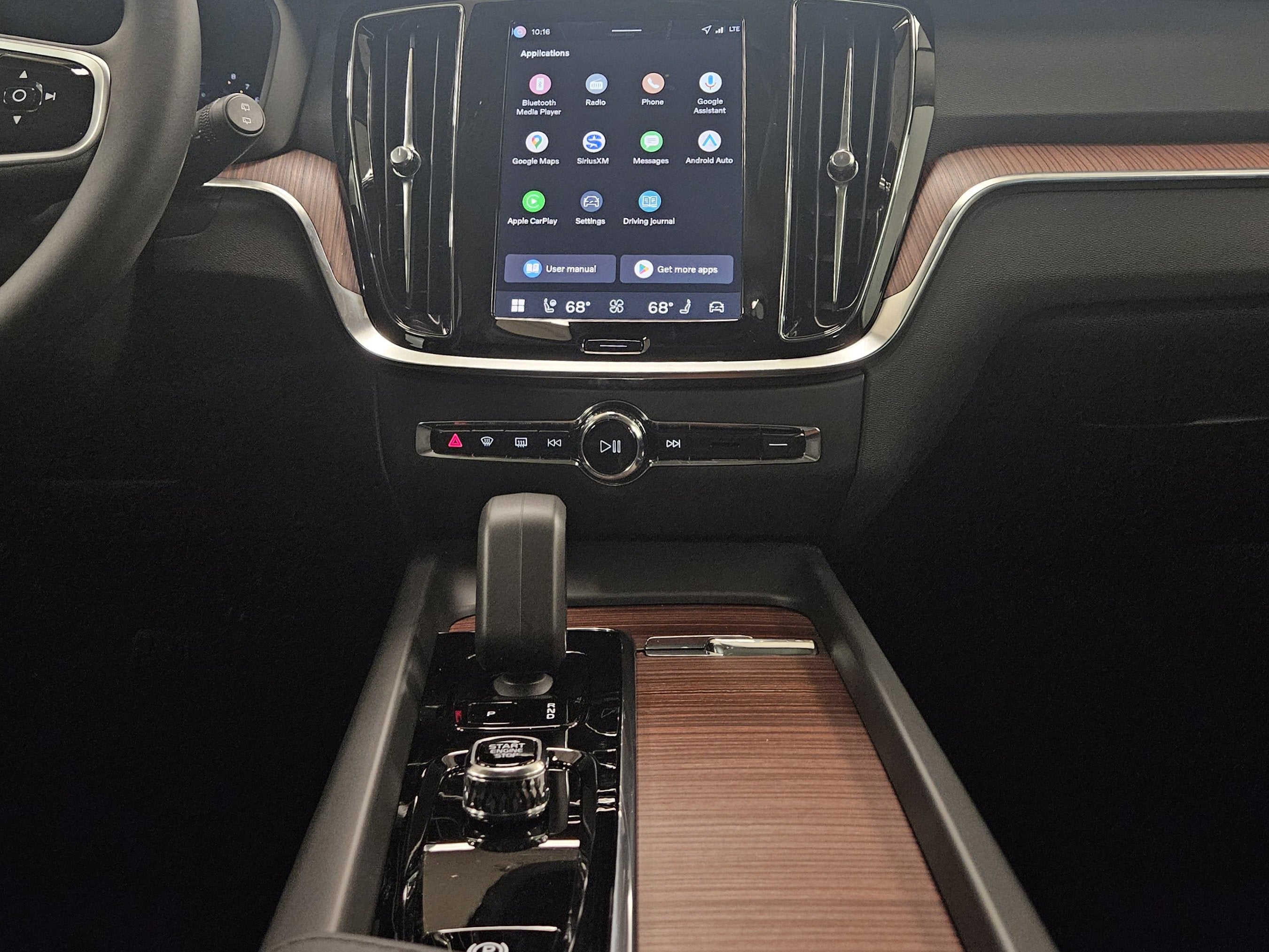 2026 Volvo V60 Cross Country Plus