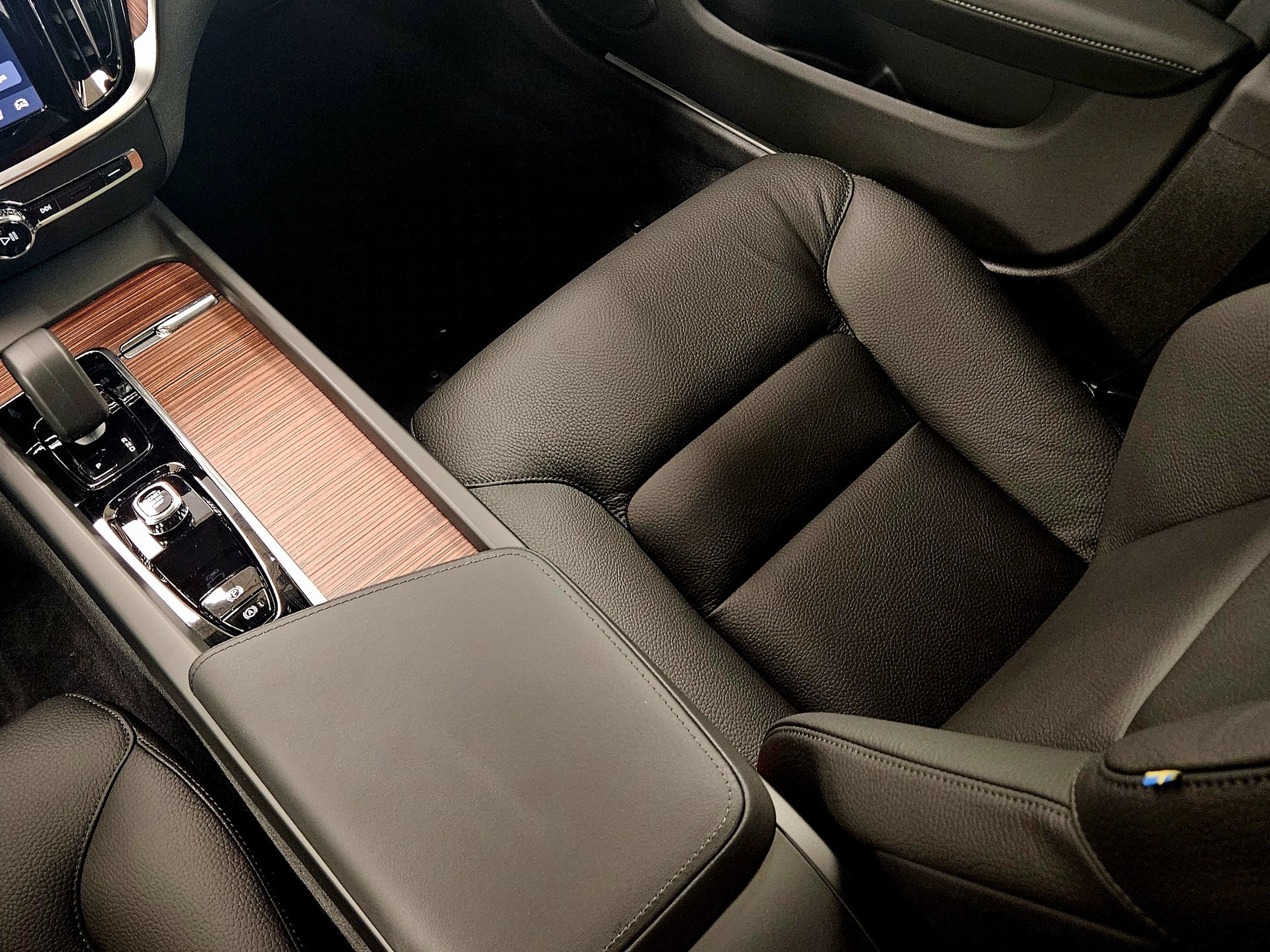 2026 Volvo V60 Cross Country Plus