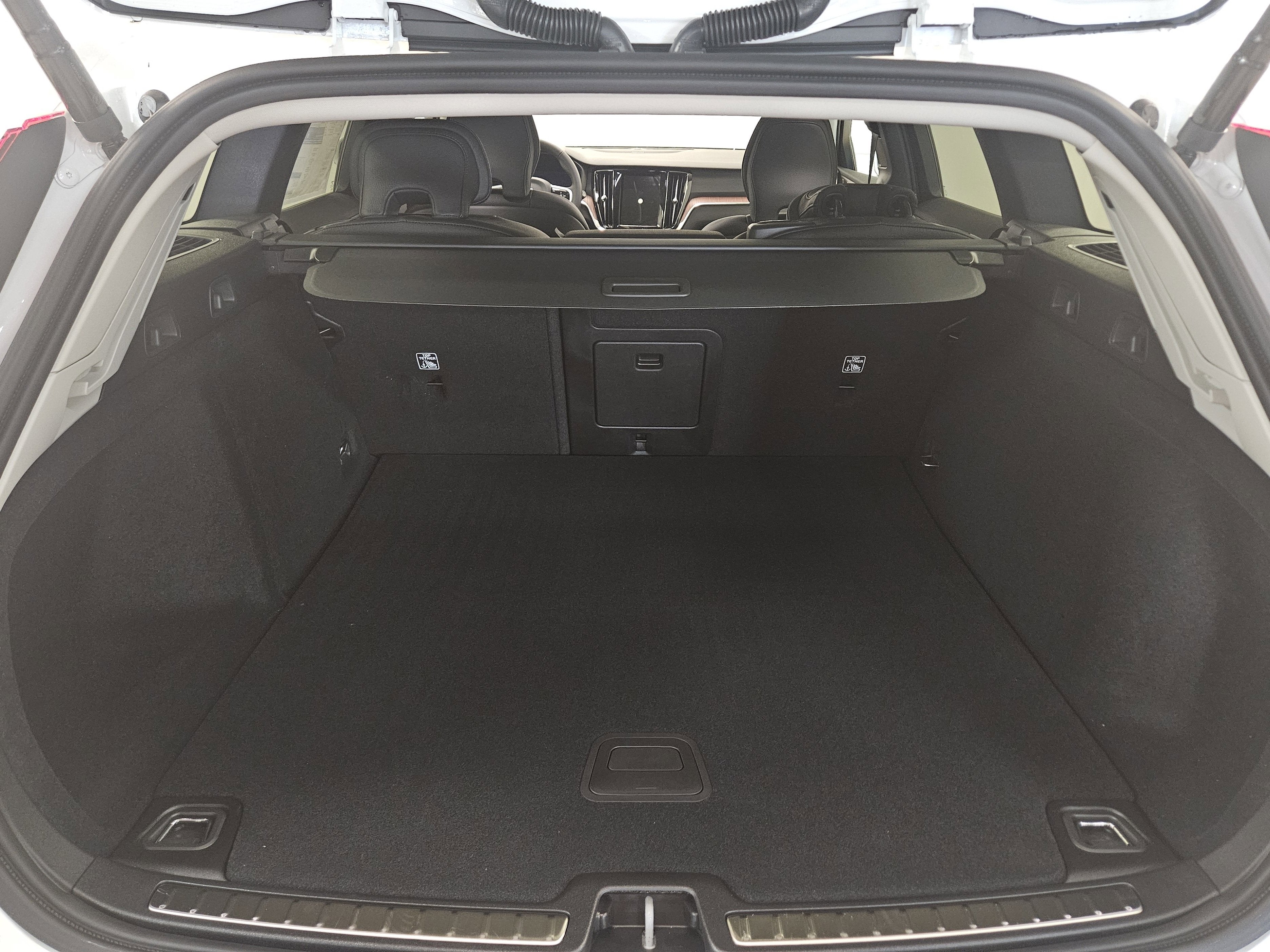 2026 Volvo V60 Cross Country Plus