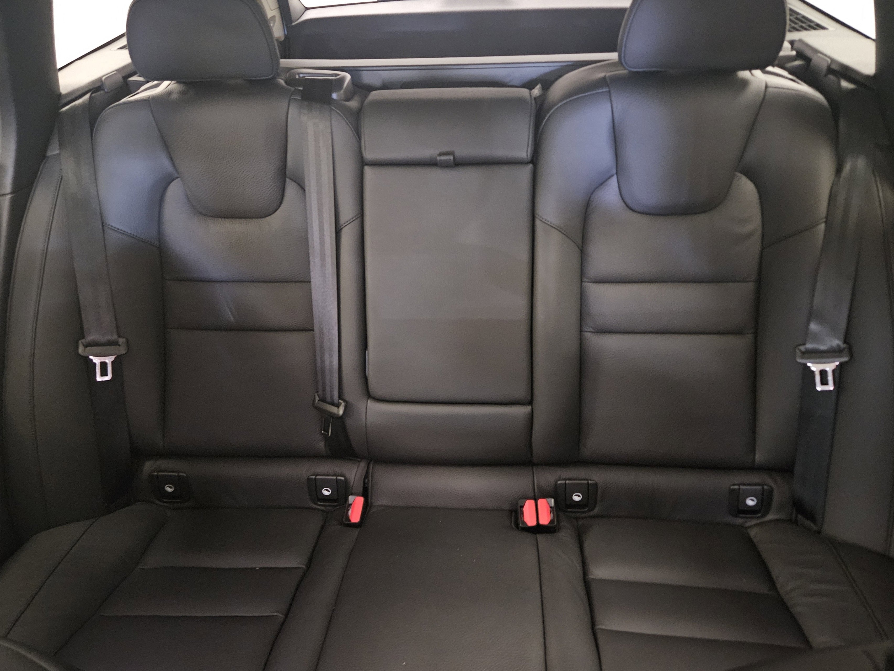 2026 Volvo V60 Cross Country Plus