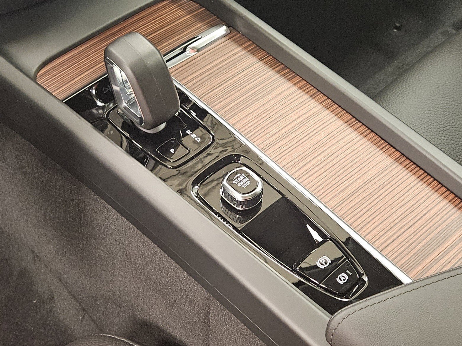 2026 Volvo V60 Cross Country Plus