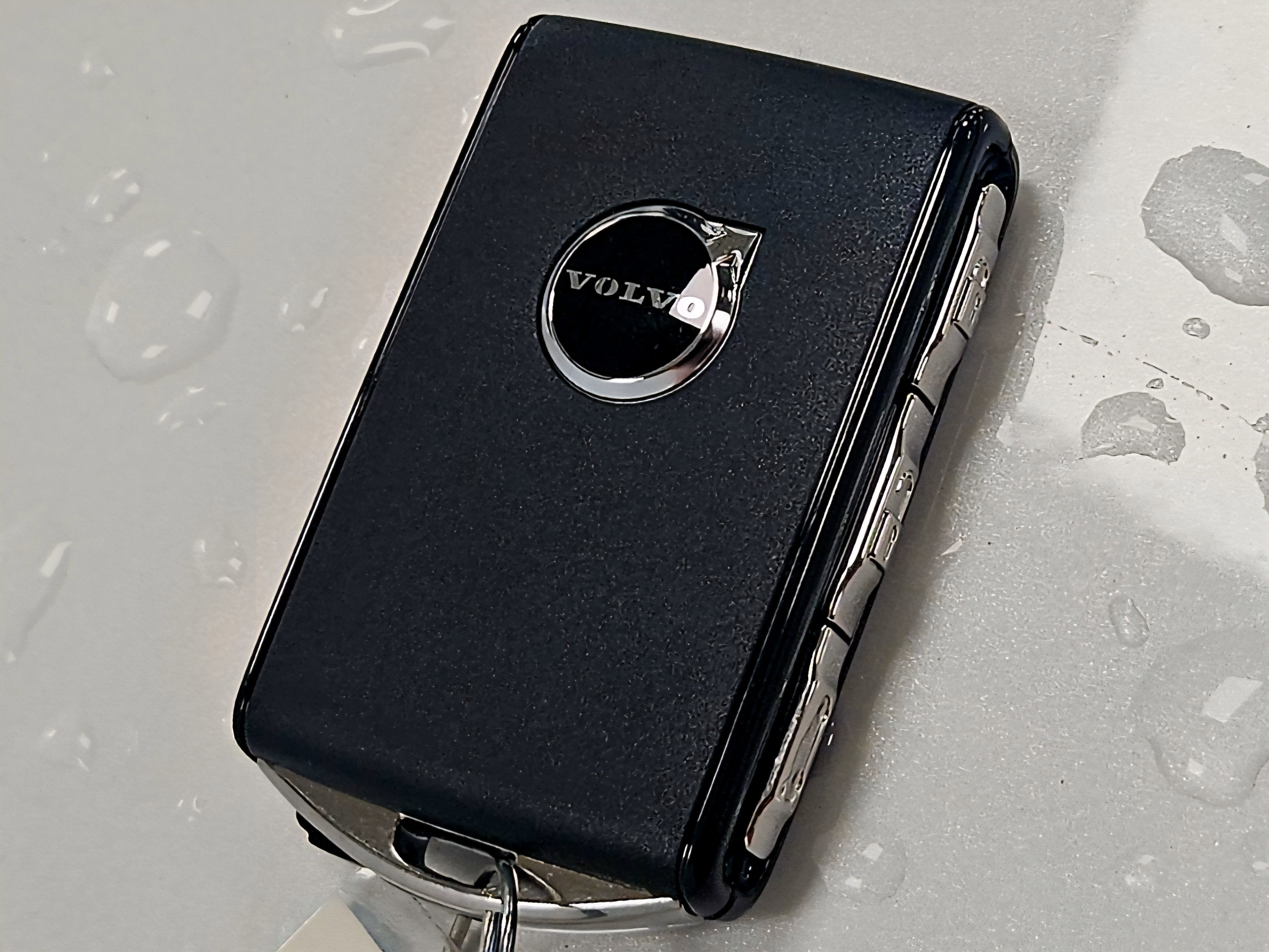 2026 Volvo V60 Cross Country Plus