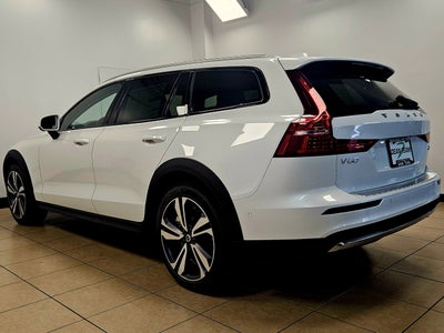 2026 Volvo V60 Cross Country Plus