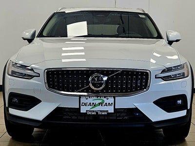 2026 Volvo V60 Cross Country Plus