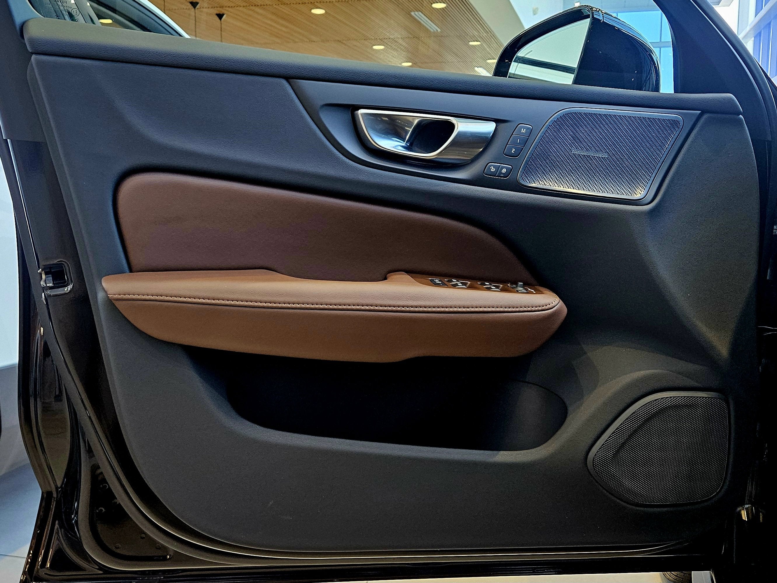 2026 Volvo V60 Cross Country Plus