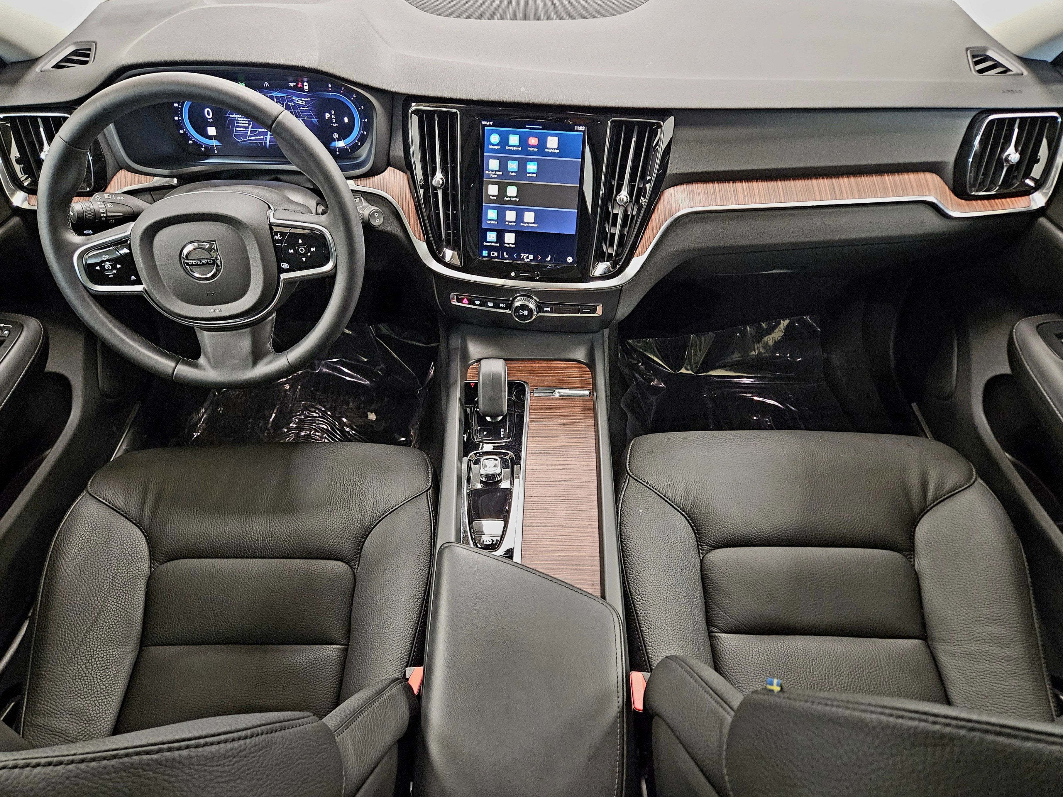 2024 Volvo V60 Cross Country Plus