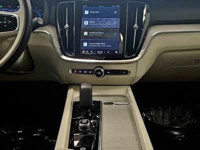2023 Volvo V60 Cross Country Plus