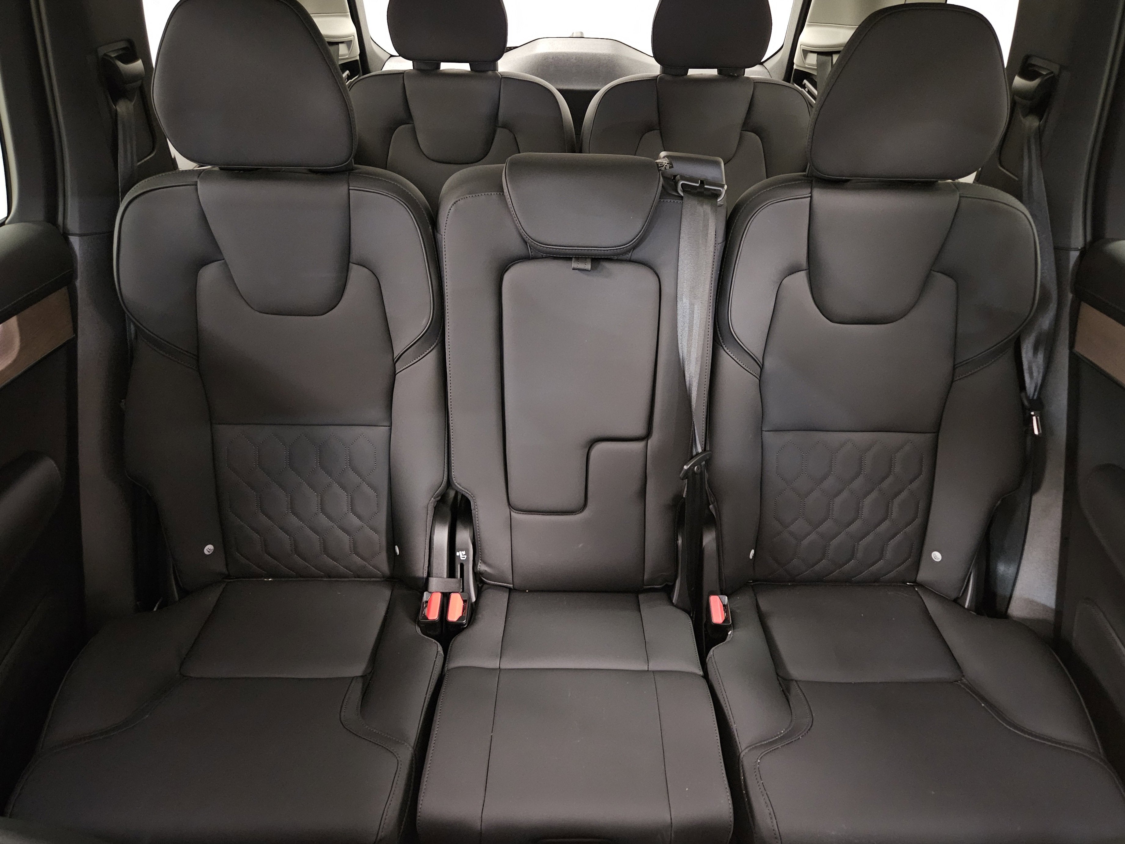 2026 Volvo XC90 Plus