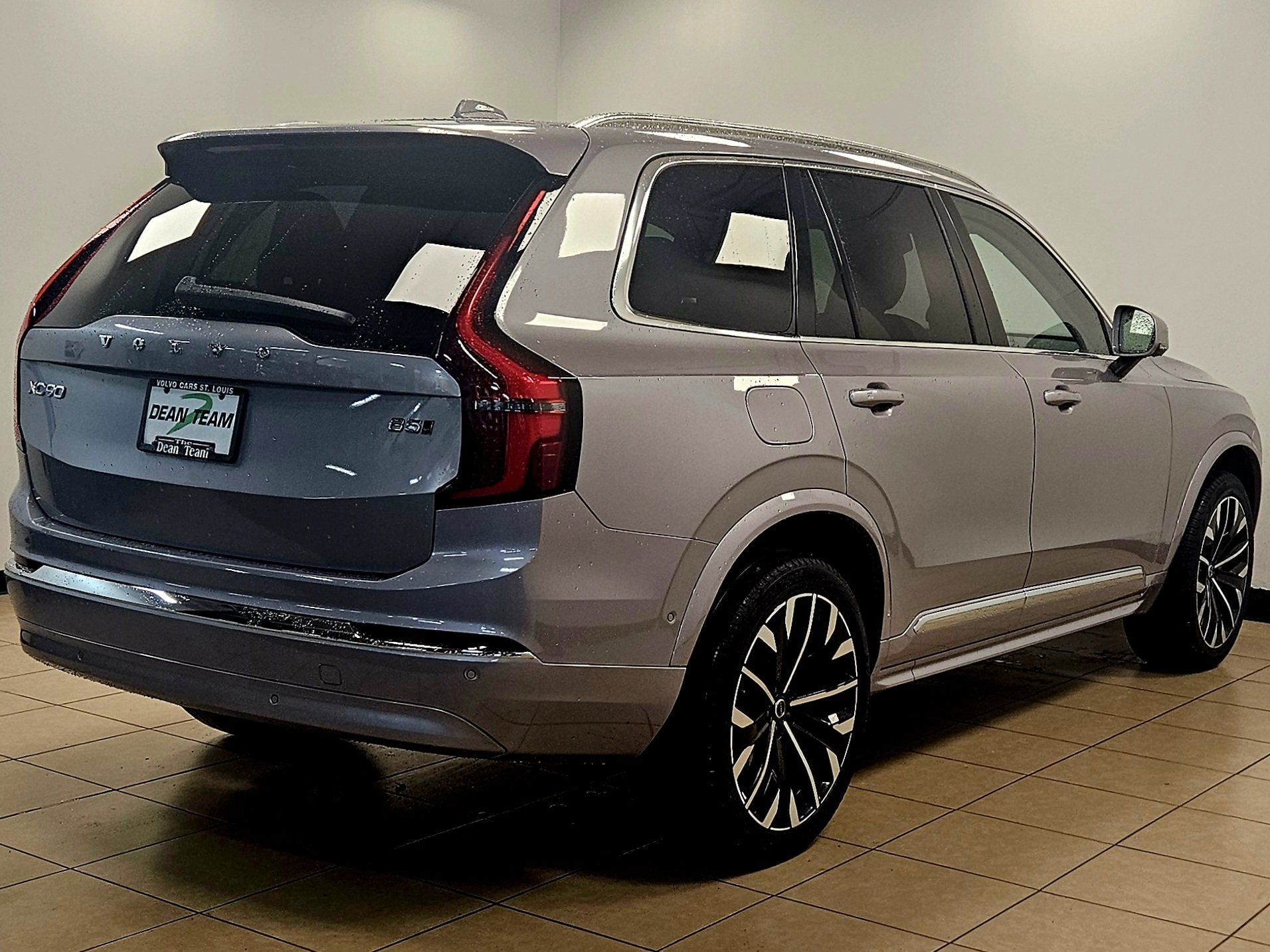 2026 Volvo XC90 Plus
