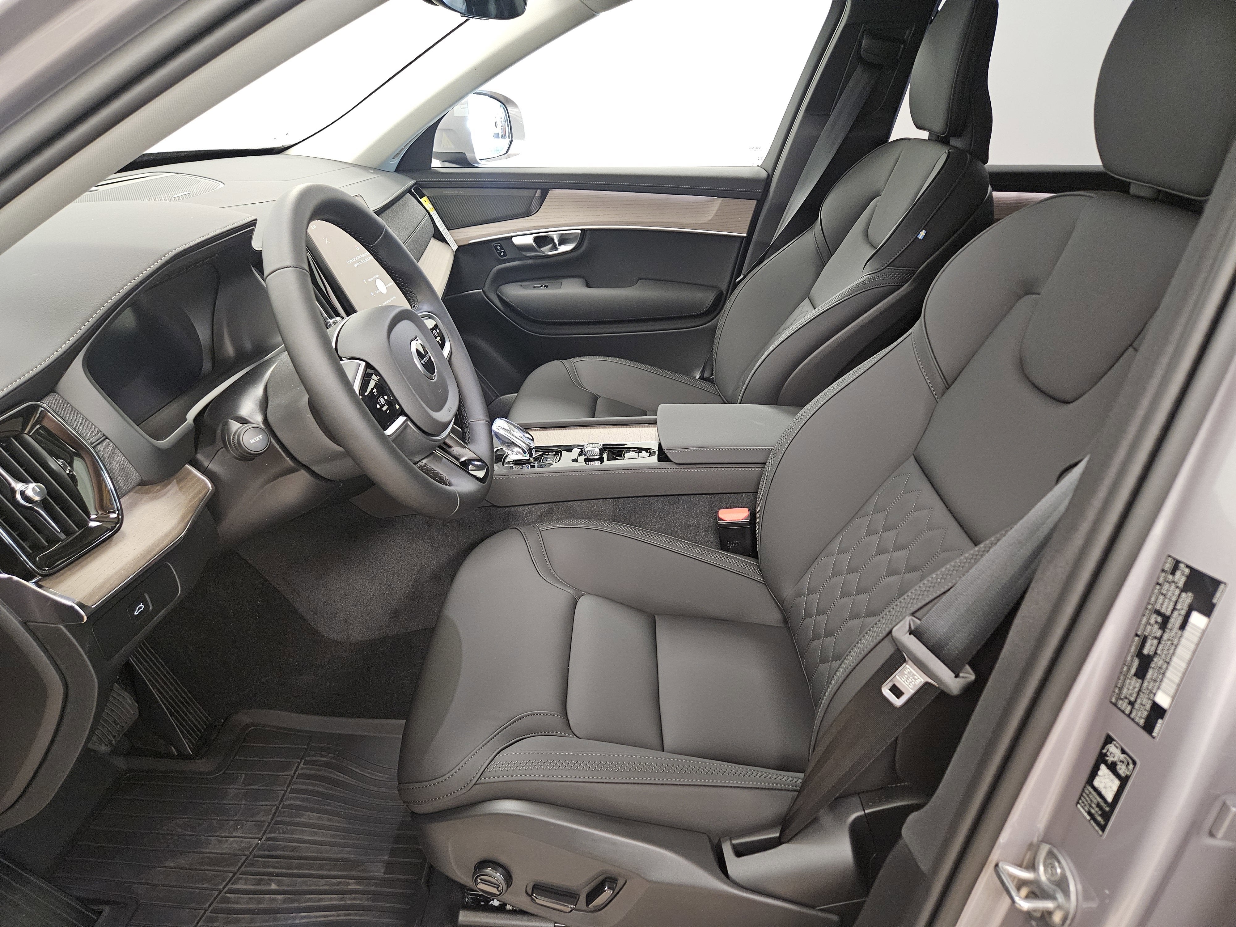 2026 Volvo XC90 Plus