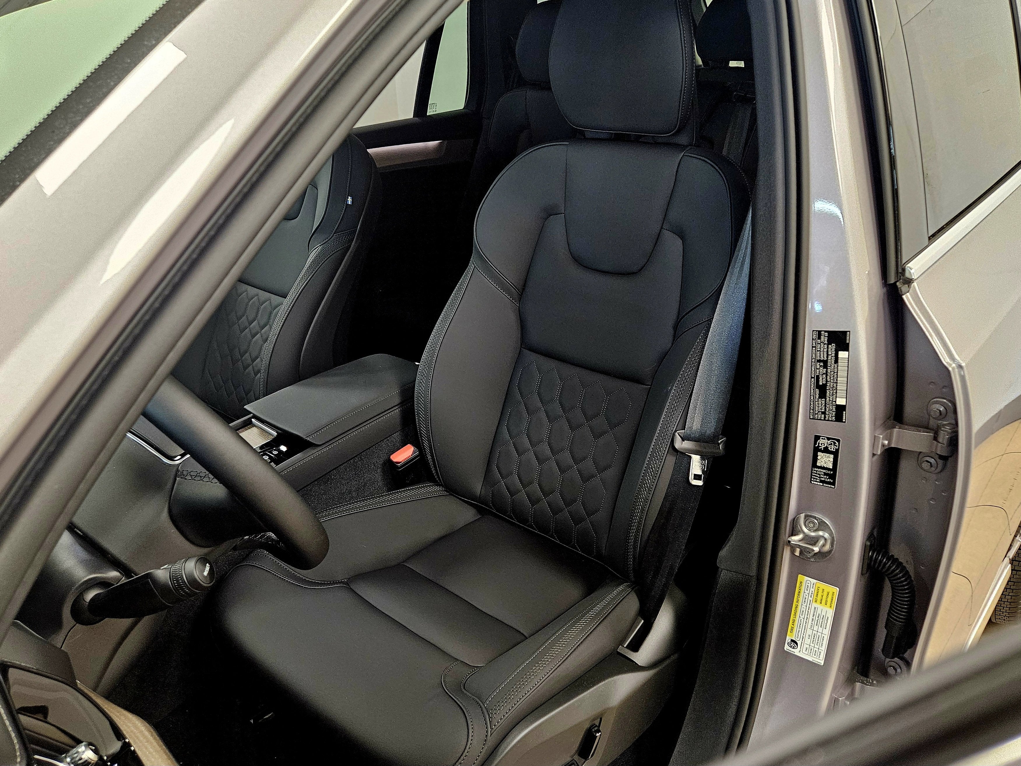 2026 Volvo XC90 Plus