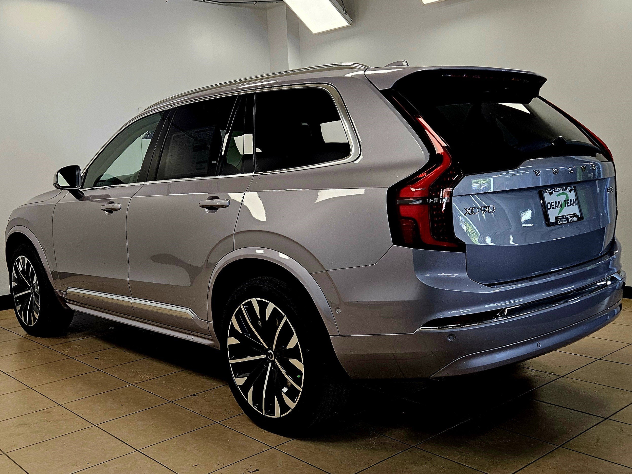 2026 Volvo XC90 Plus