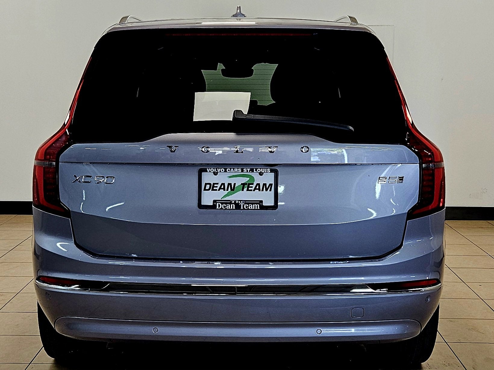 2026 Volvo XC90 Plus