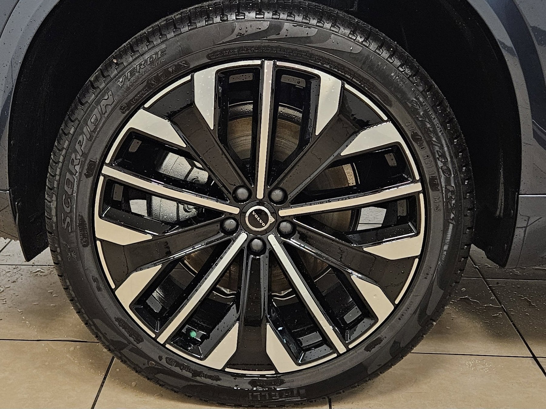 2026 Volvo XC90 B5 AWD ULTRA 7-SEATER