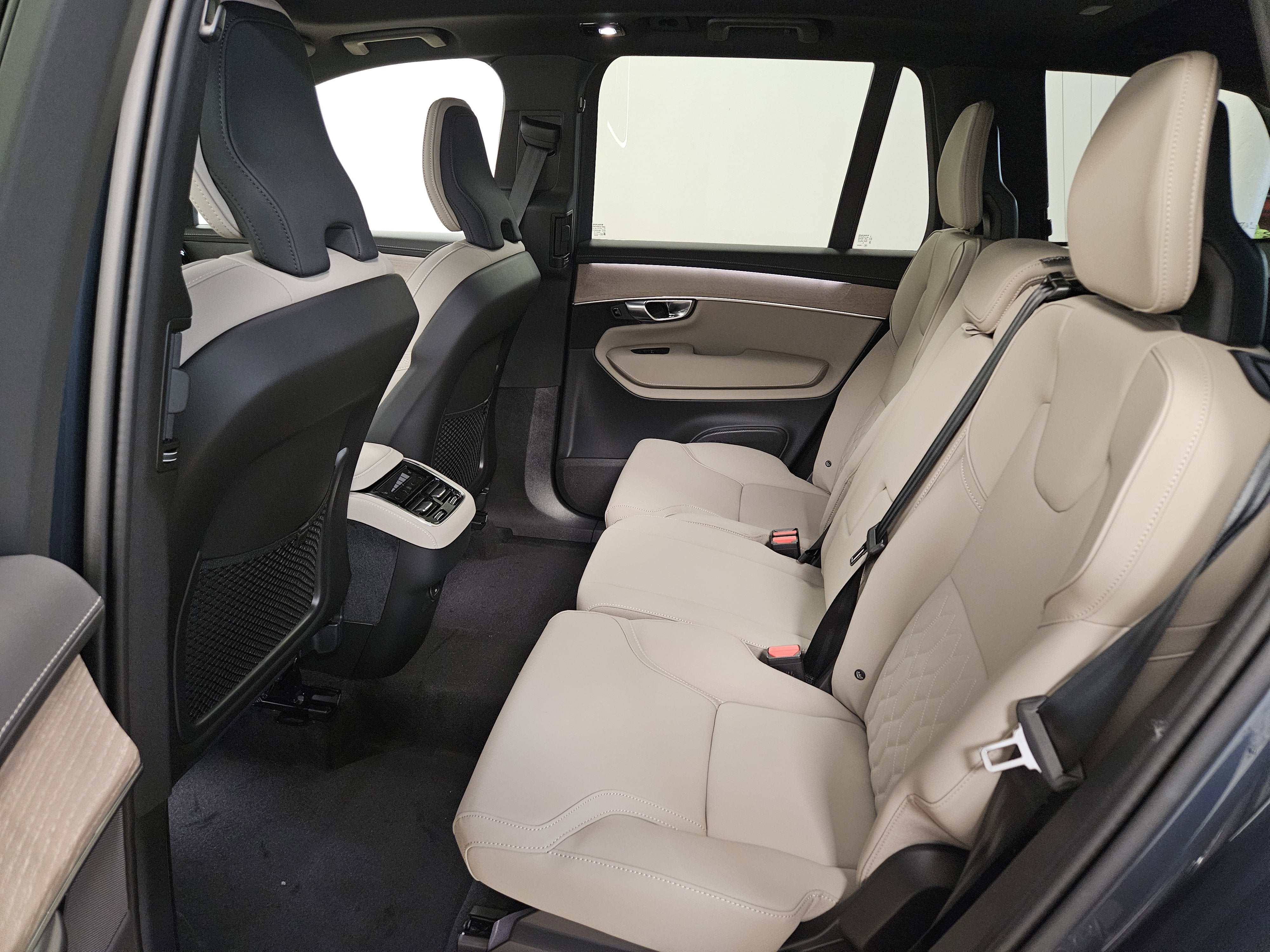 2026 Volvo XC90 Core