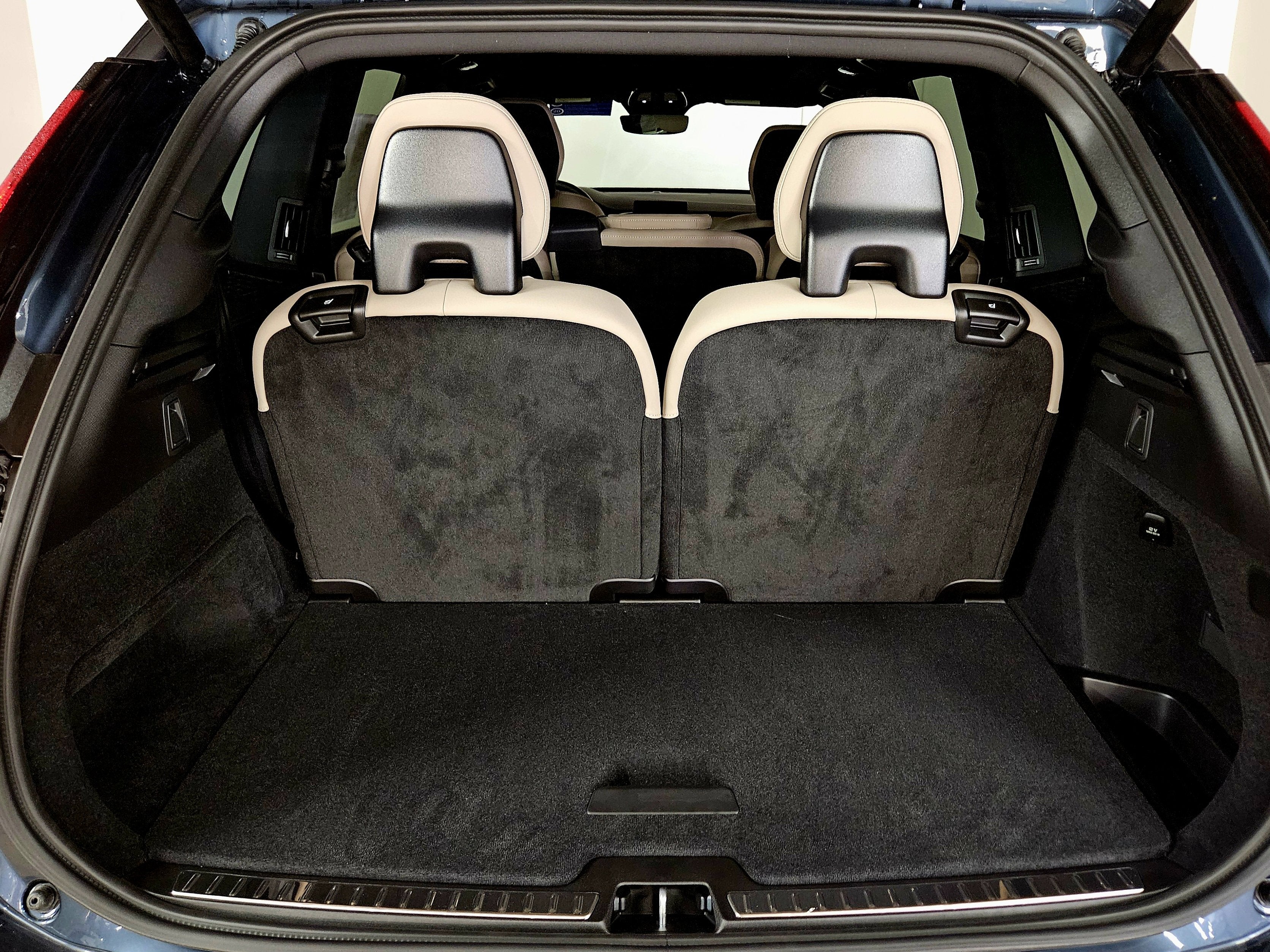 2026 Volvo XC90 Core