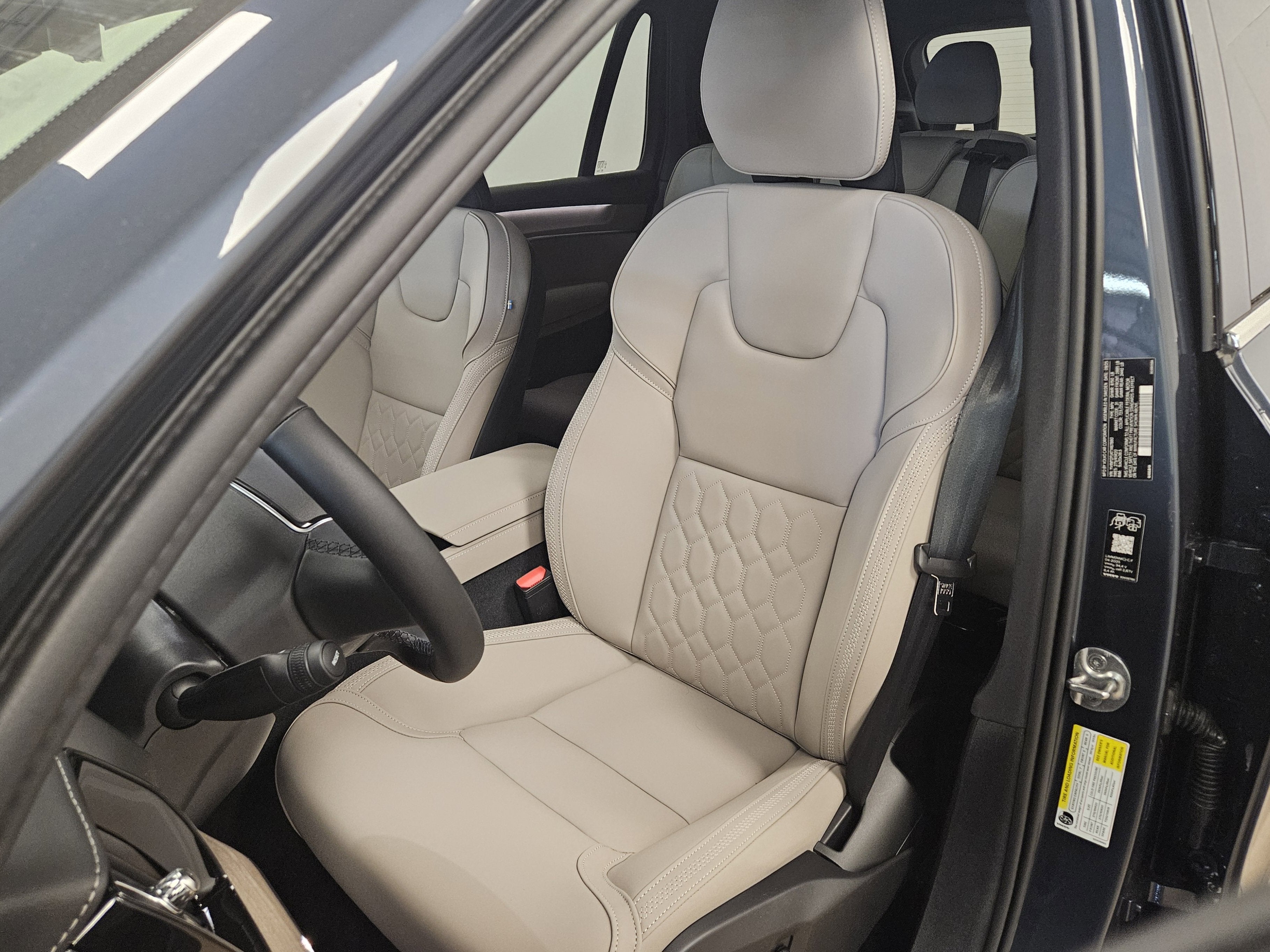 2026 Volvo XC90 Core