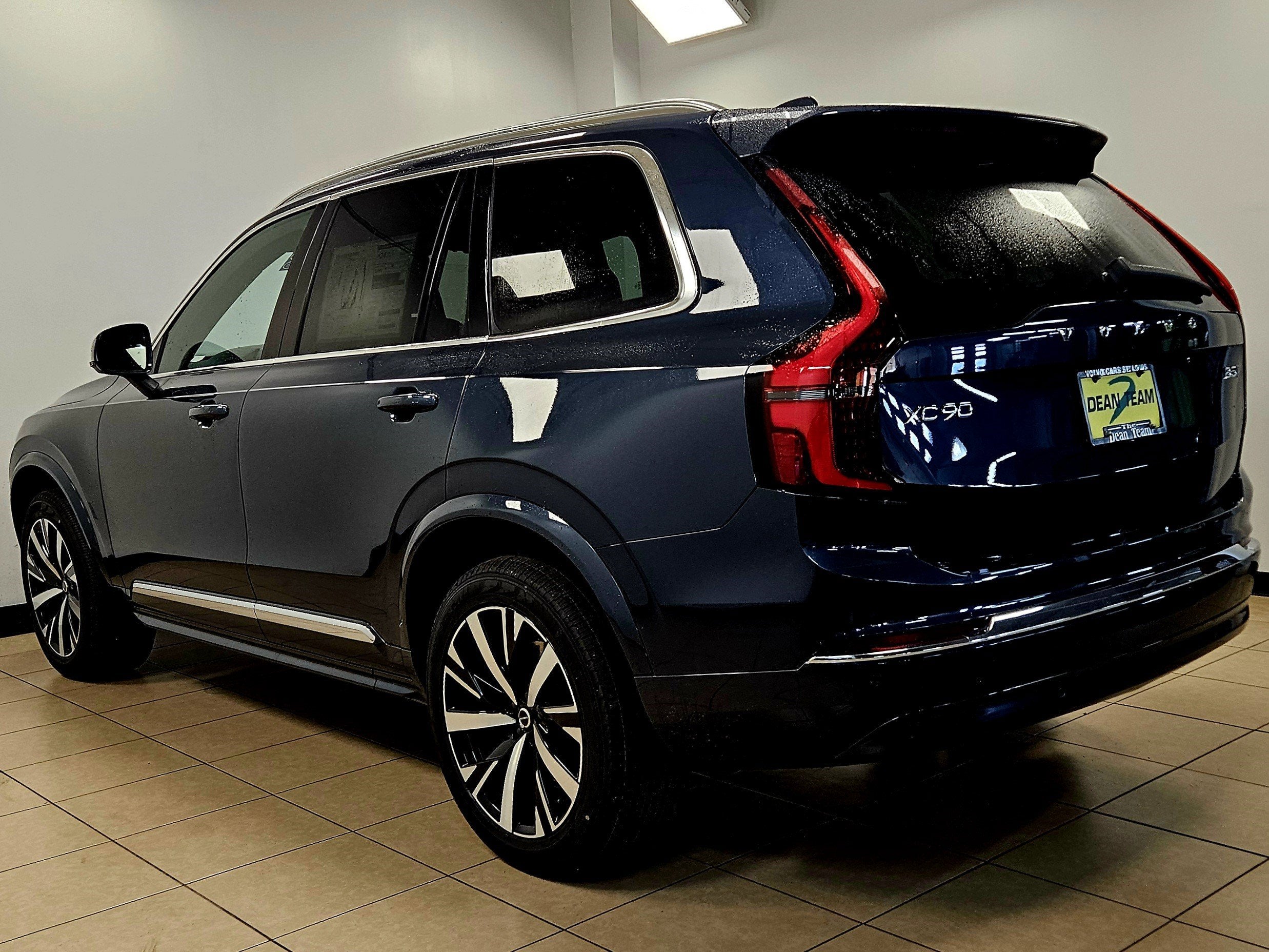 2026 Volvo XC90 Core
