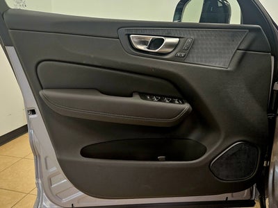 2026 Volvo XC60 Plus