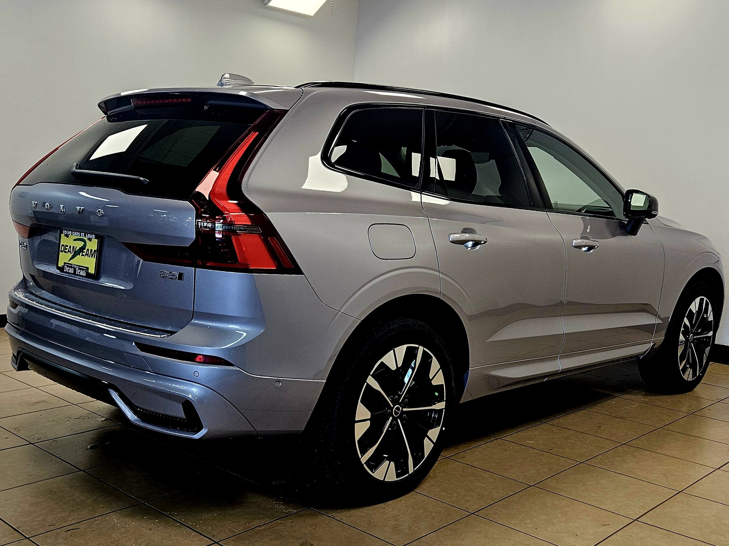 2026 Volvo XC60 Plus