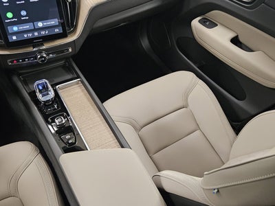 2026 Volvo XC60 Plus