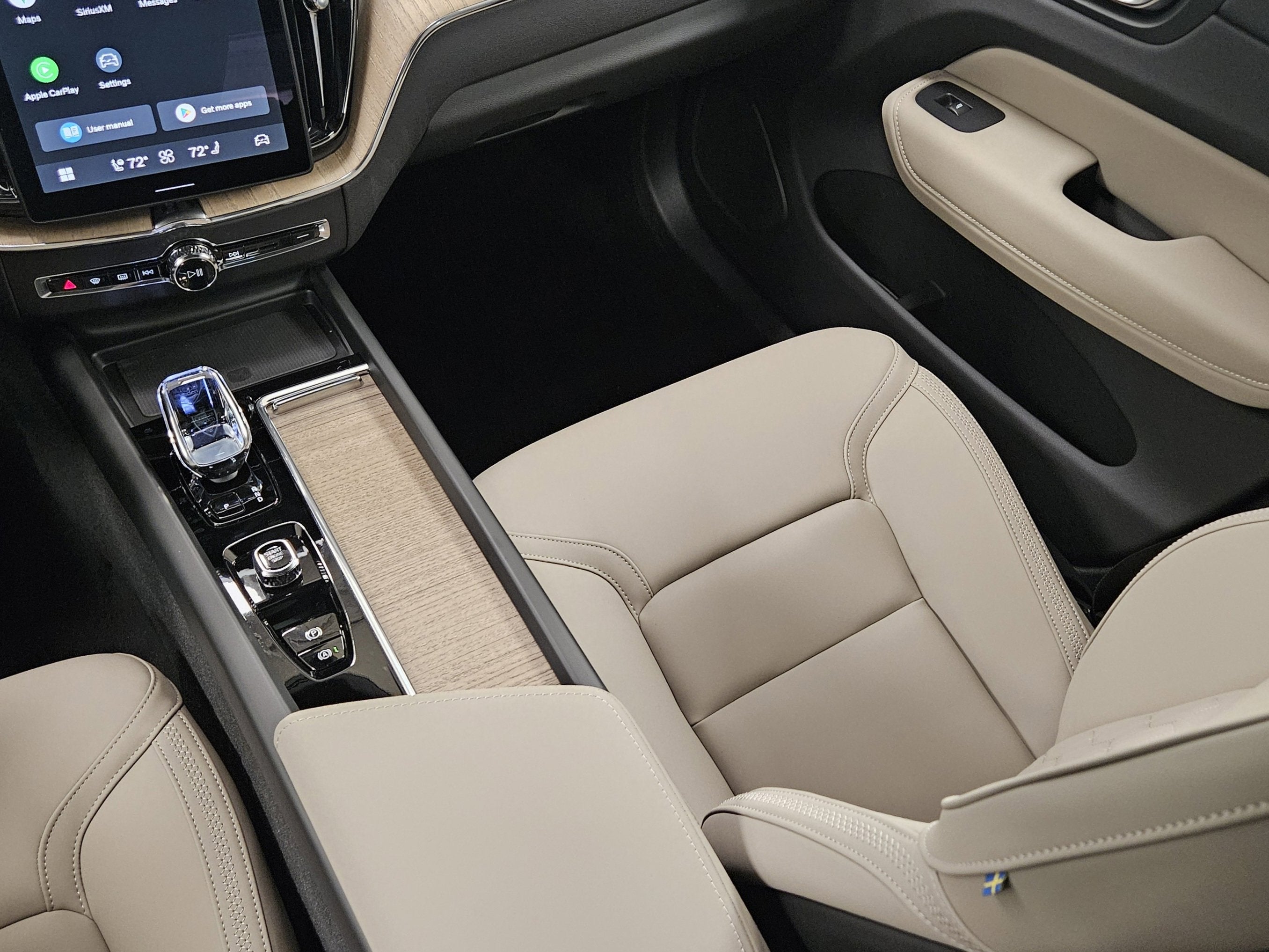 2026 Volvo XC60 Plus