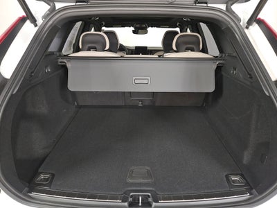 2026 Volvo XC60 Plus