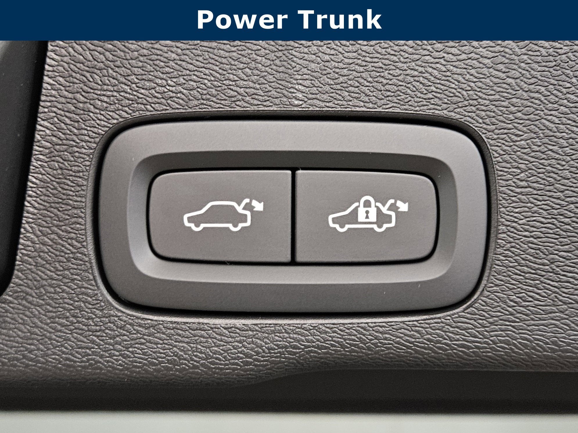 2026 Volvo XC60 Plus