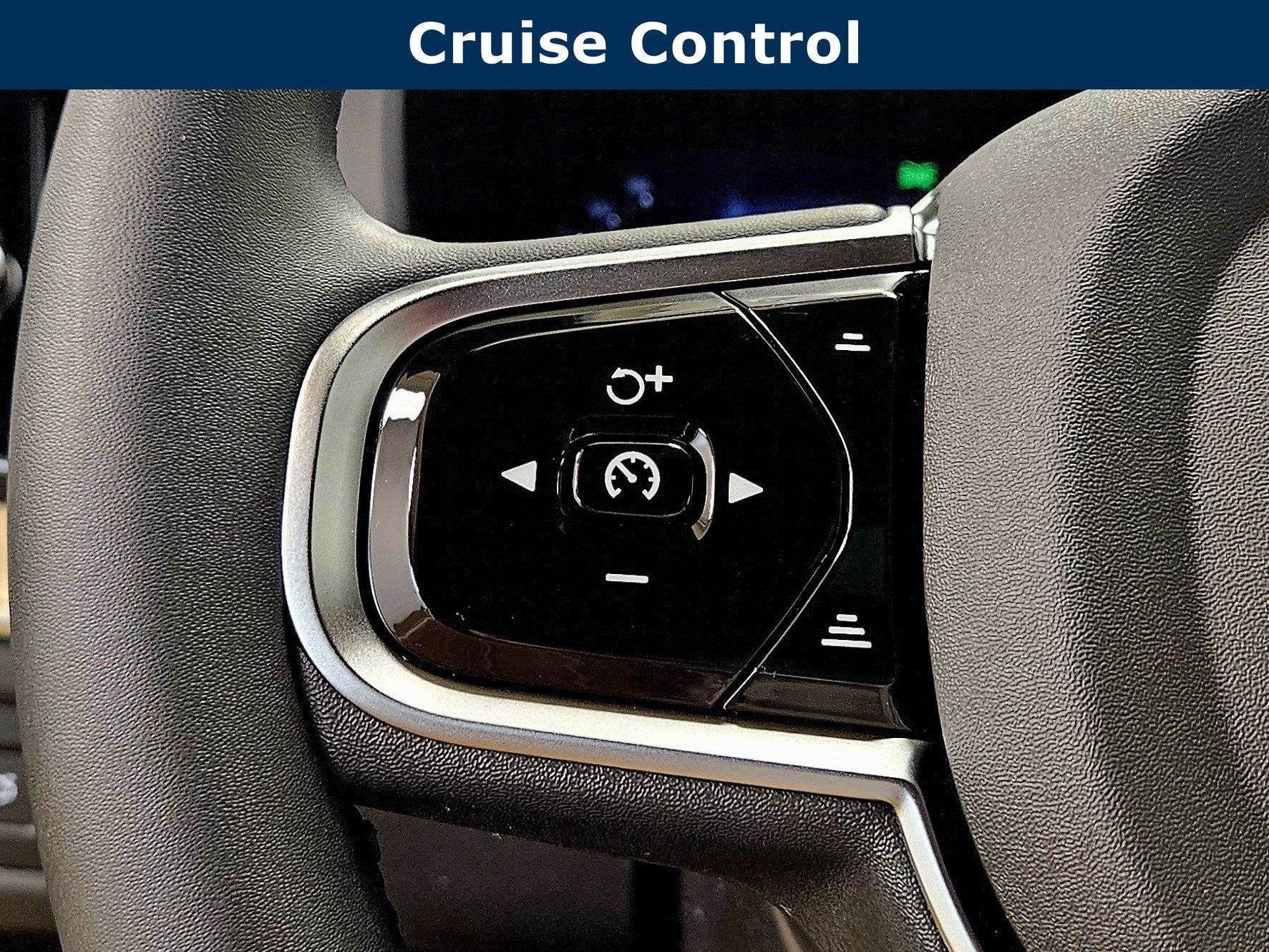 2026 Volvo XC60 Plus