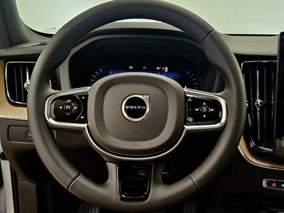 2026 Volvo XC60 Plus