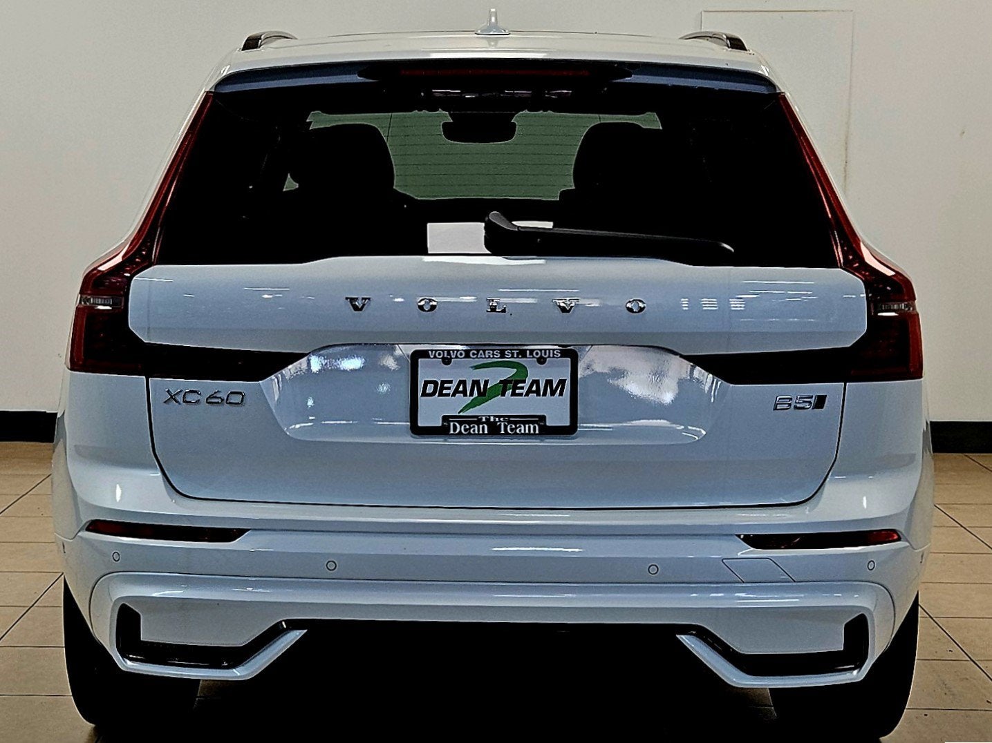 2026 Volvo XC60 Plus