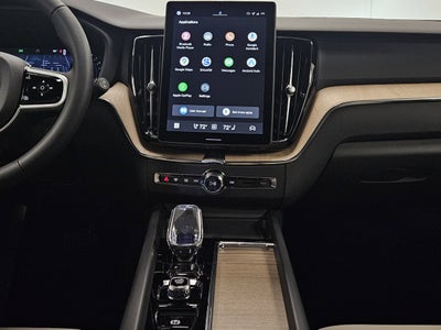 2026 Volvo XC60 Plus