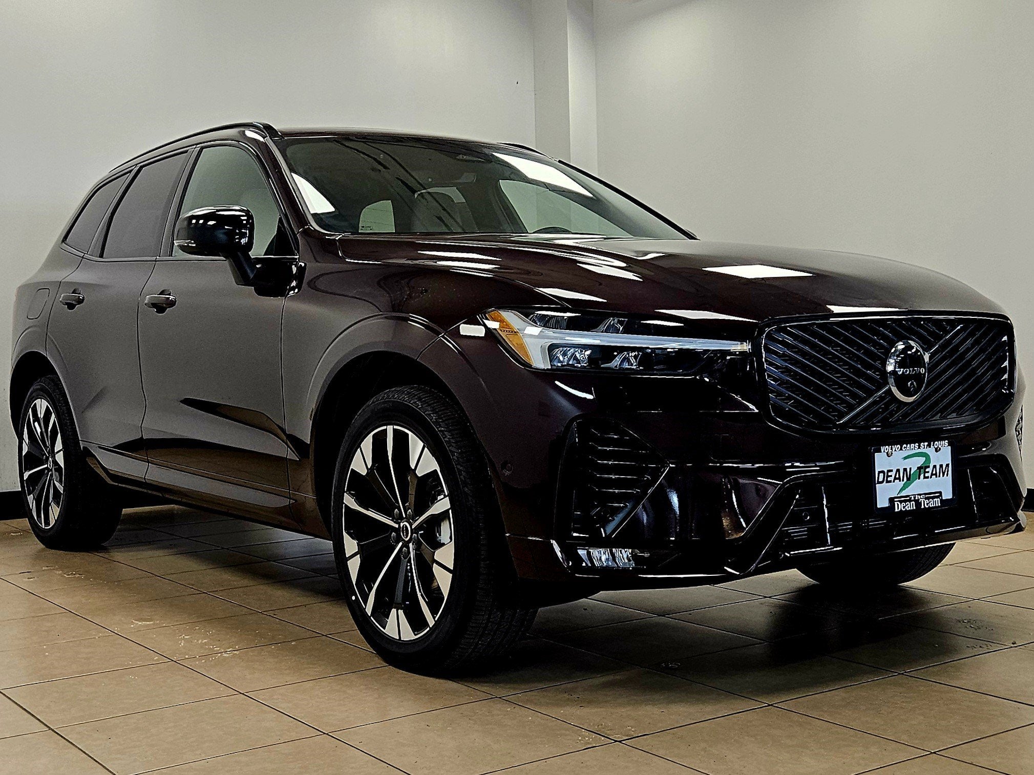 2026 Volvo XC60 Plus