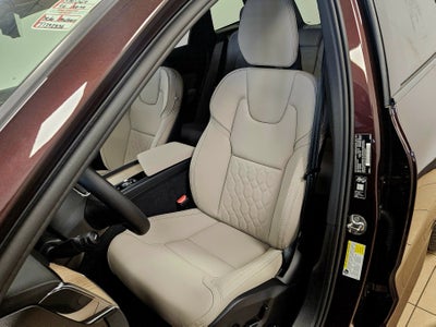 2026 Volvo XC60 Plus