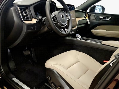 2026 Volvo XC60 Plus