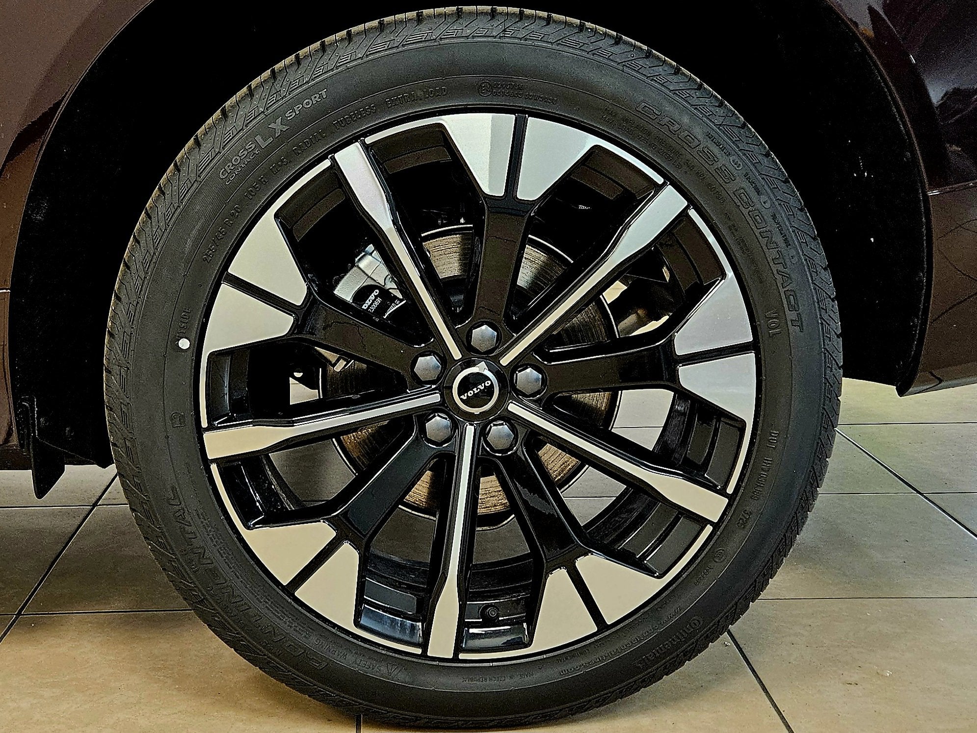 2026 Volvo XC60 Plus