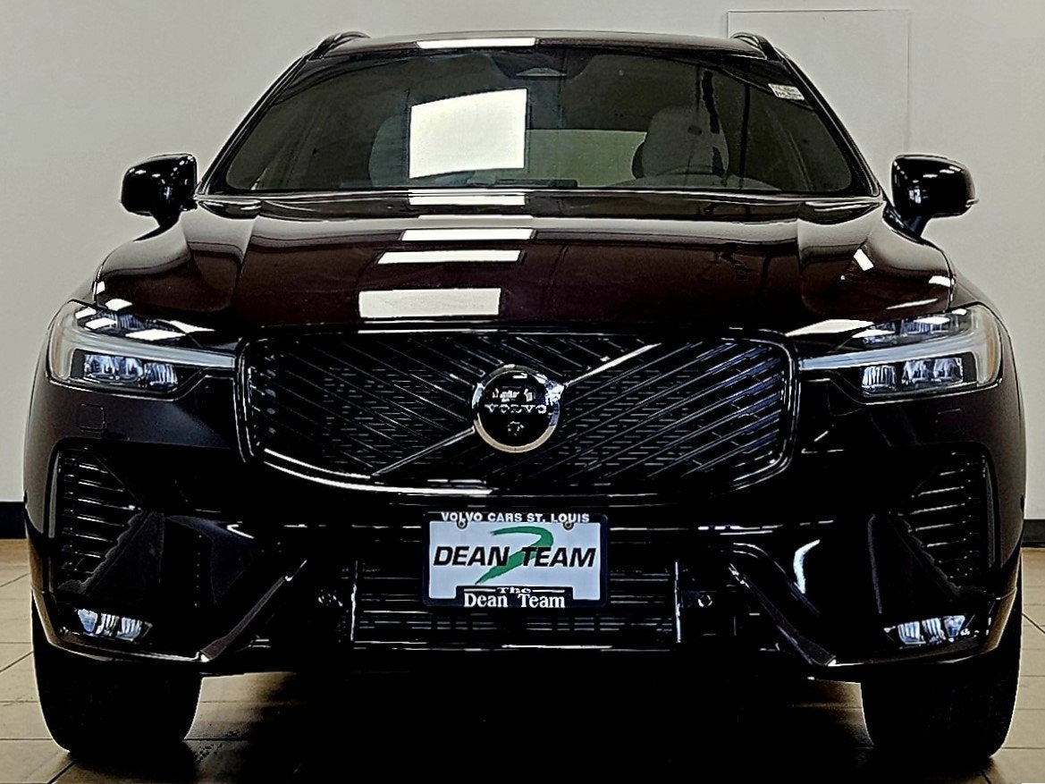 2026 Volvo XC60 Plus