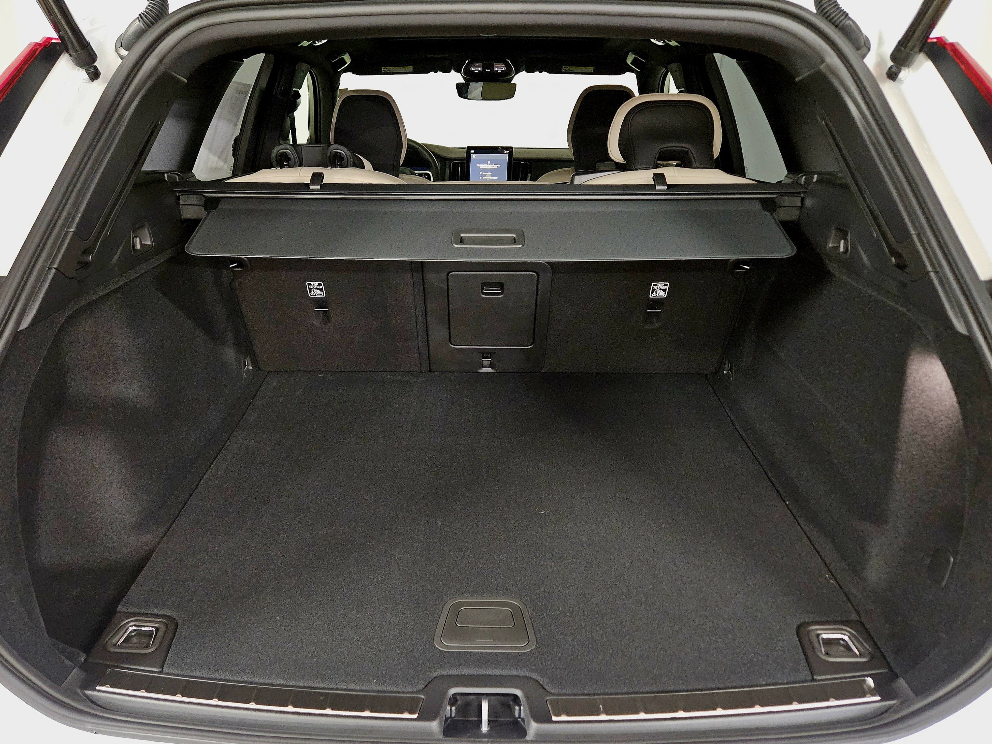 2026 Volvo XC60 Plus