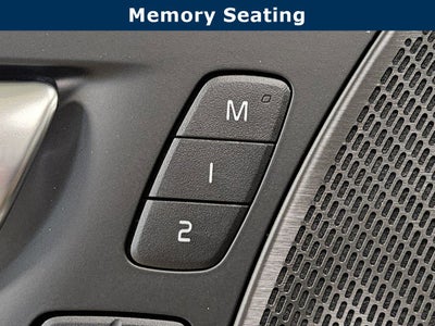 2026 Volvo XC60 Plus