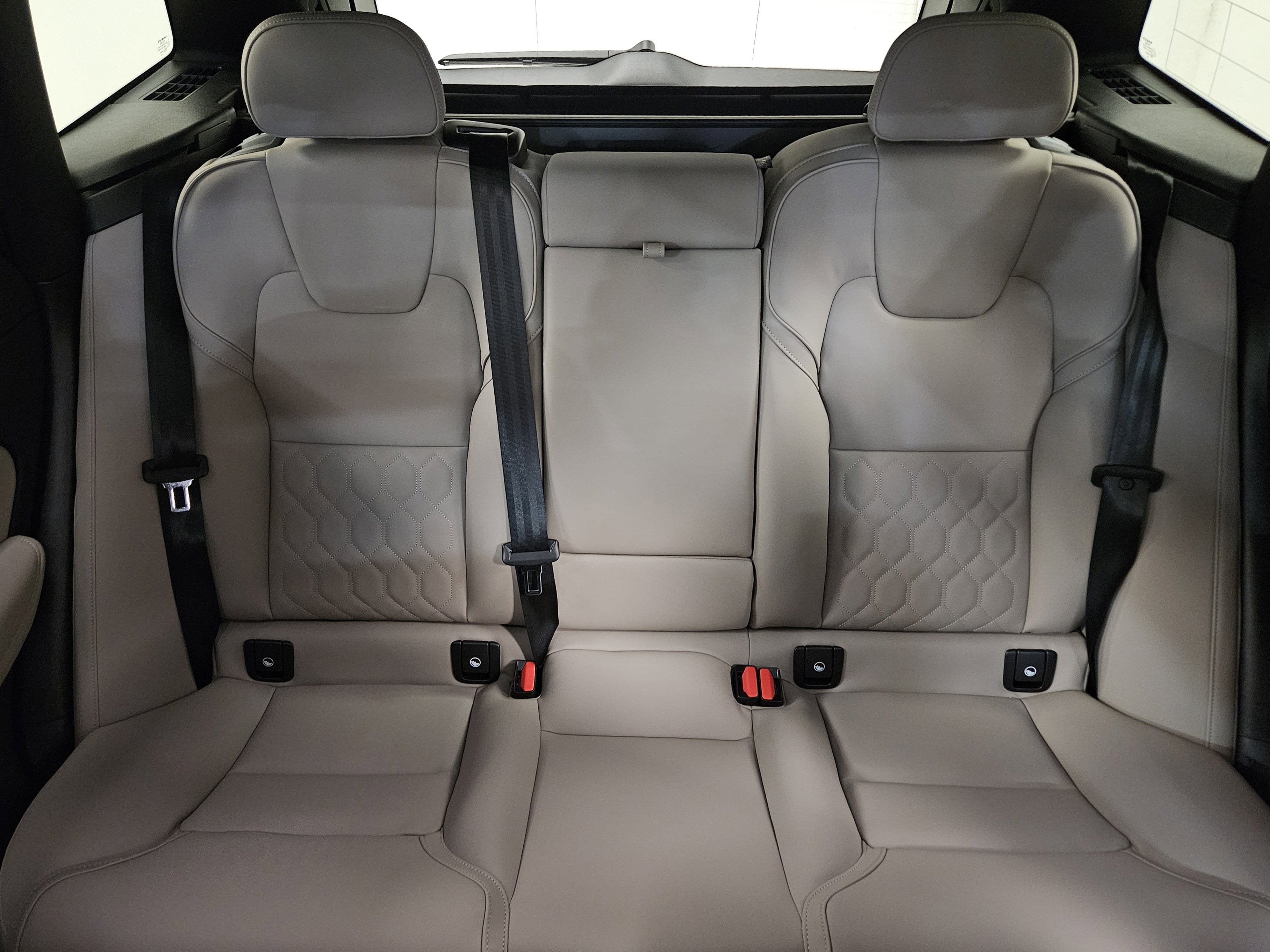 2026 Volvo XC60 Plus