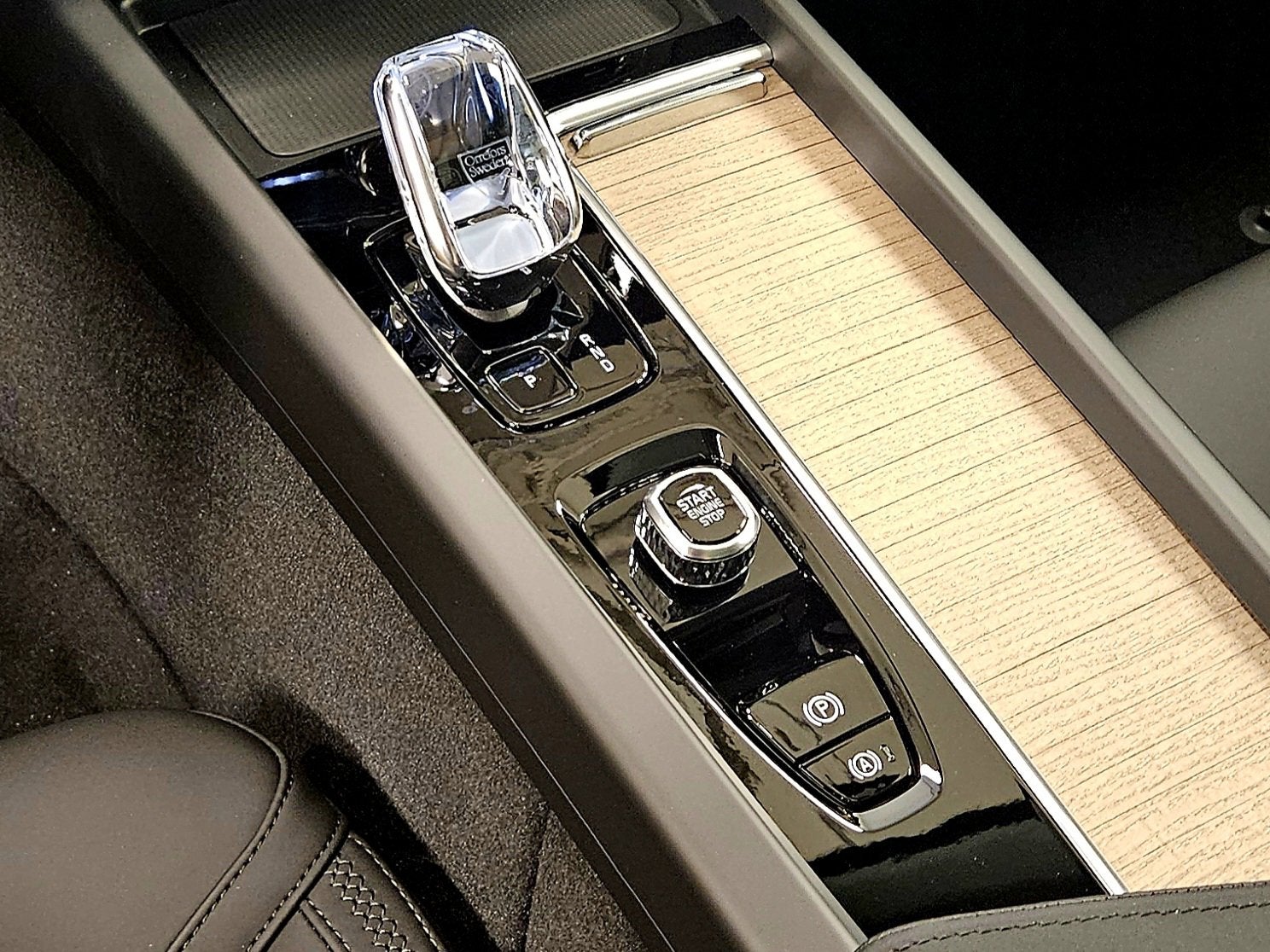 2026 Volvo XC60 Plus