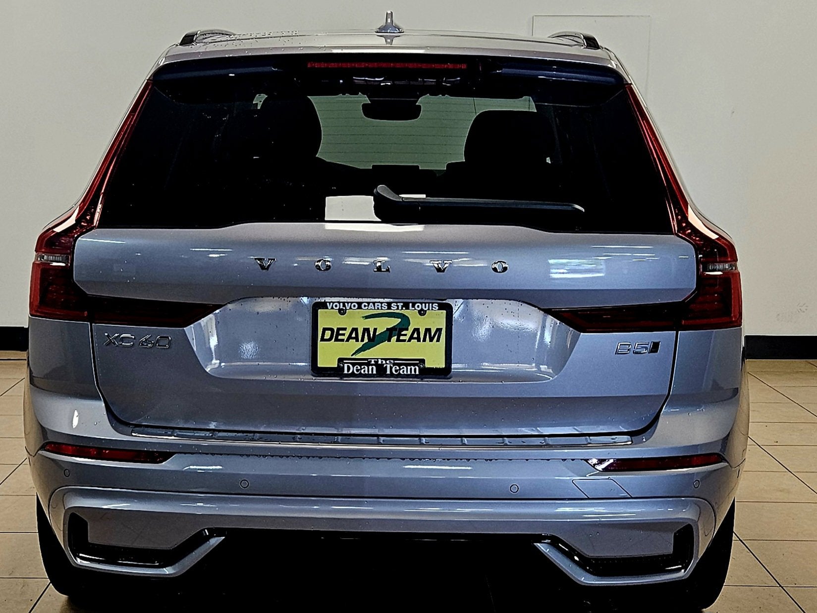 2026 Volvo XC60 Plus