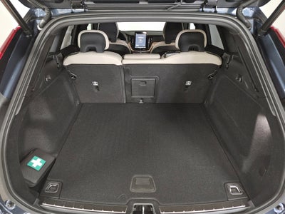 2026 Volvo XC60 Plus