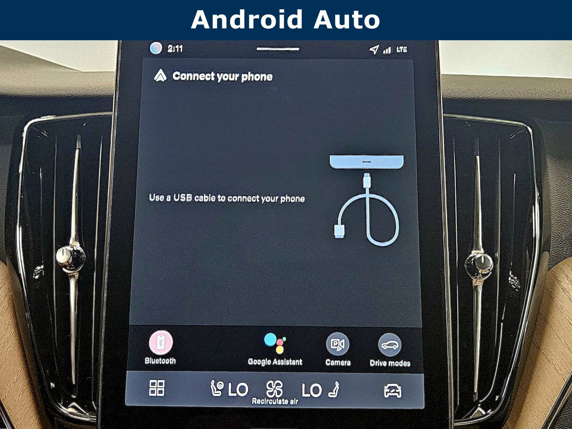 2026 Volvo XC60 Plus